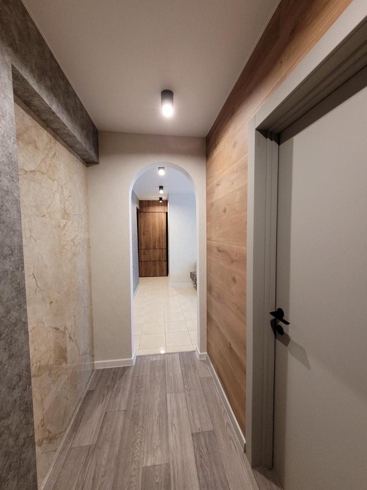 Апартаменты На Титова Dnipro Exterior photo