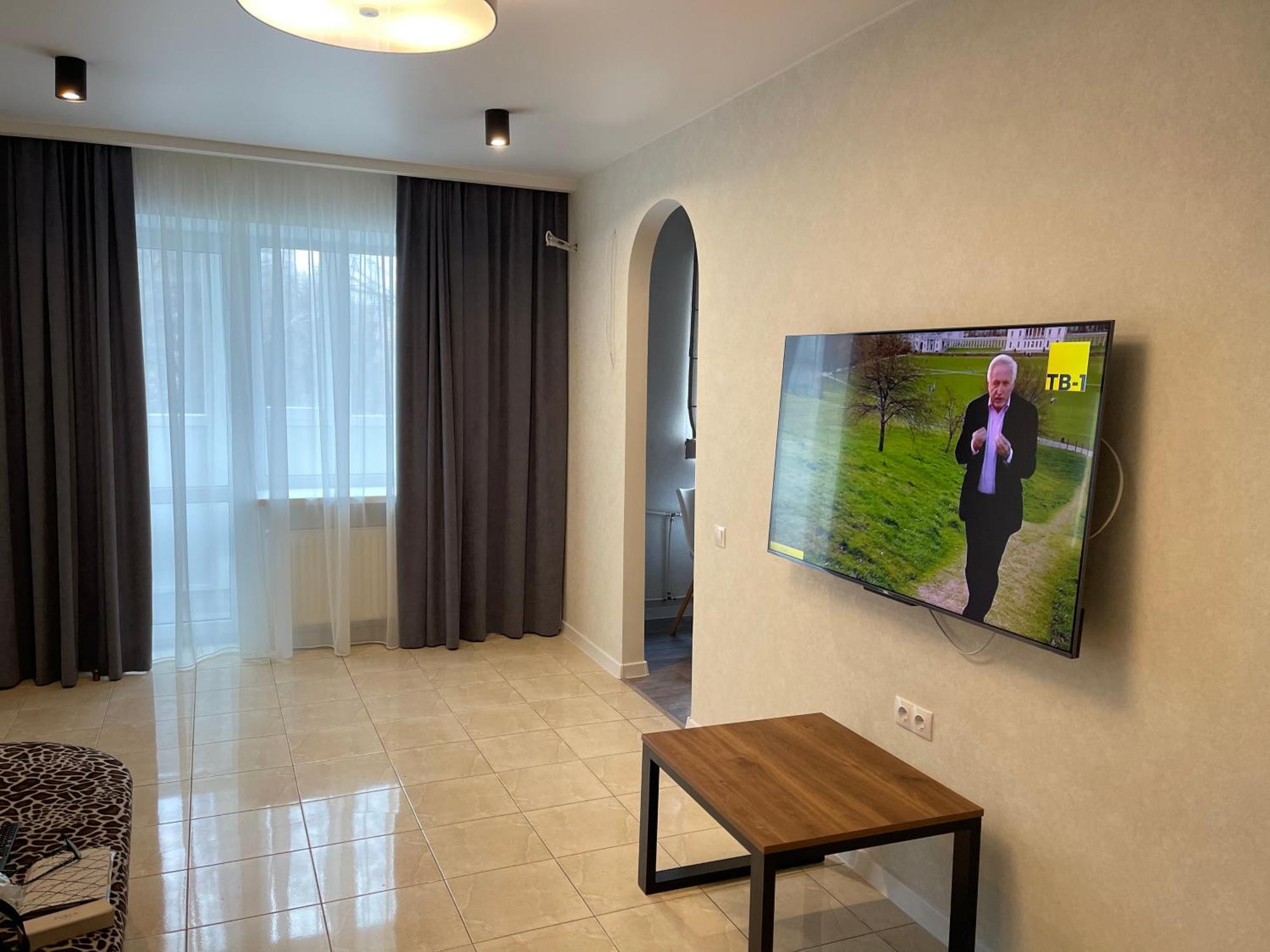 Апартаменты На Титова Dnipro Exterior photo